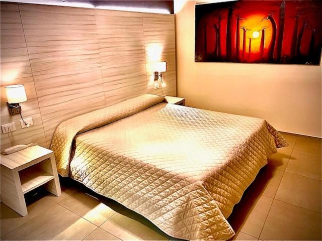 Hotel Stella Модена Екстериор снимка