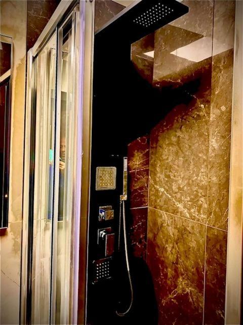 Hotel Stella Модена Екстериор снимка